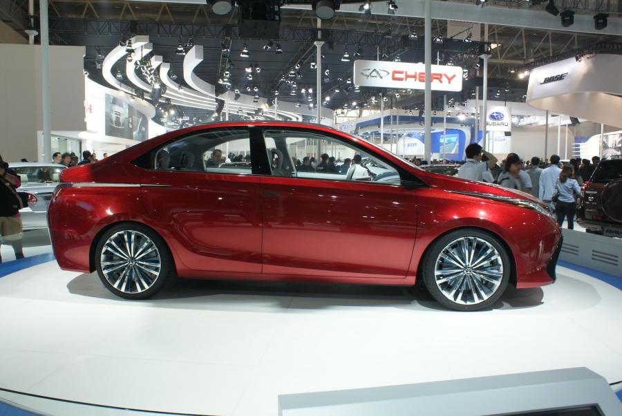  Toyota Dear Qin Sedan 2012 года  (фото 4 из 4)